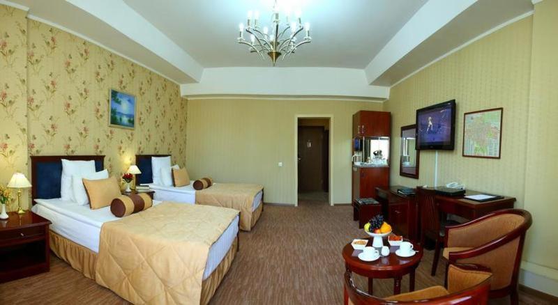 Golden Dragon Hotell Bisjkek Rom bilde